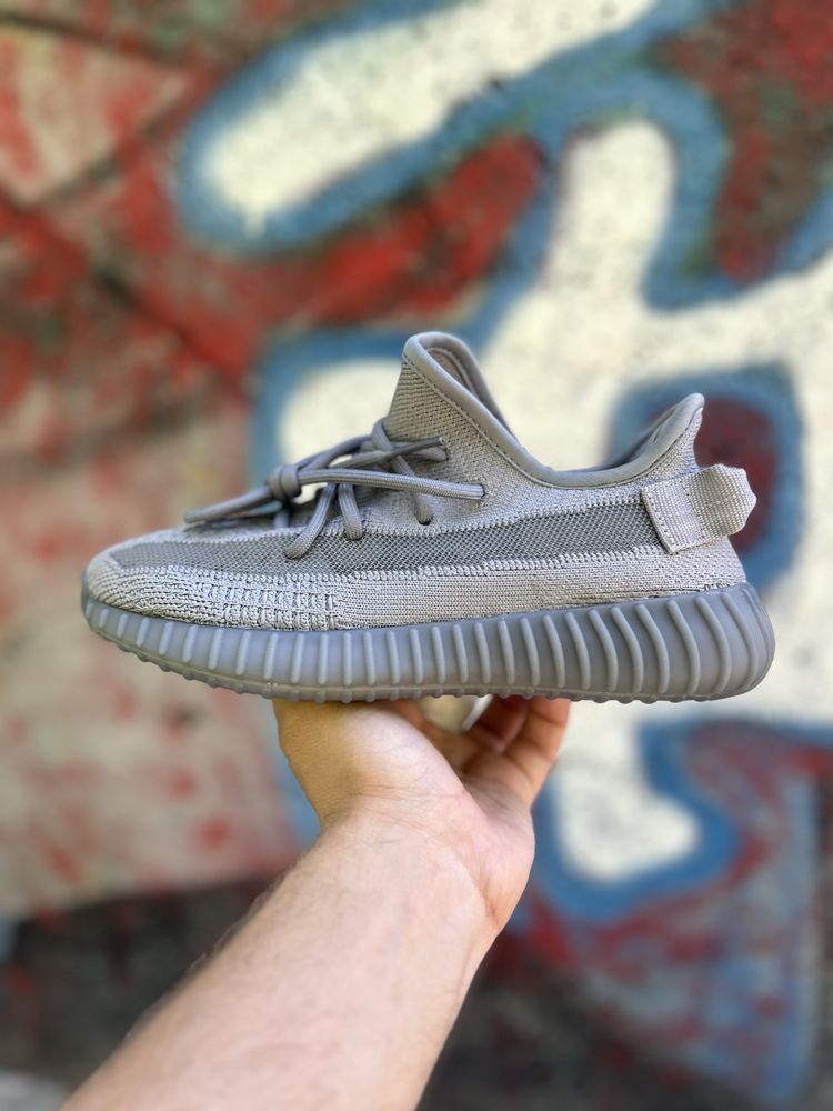 Adidas yeezy boost 350 v2 beluga space ash due