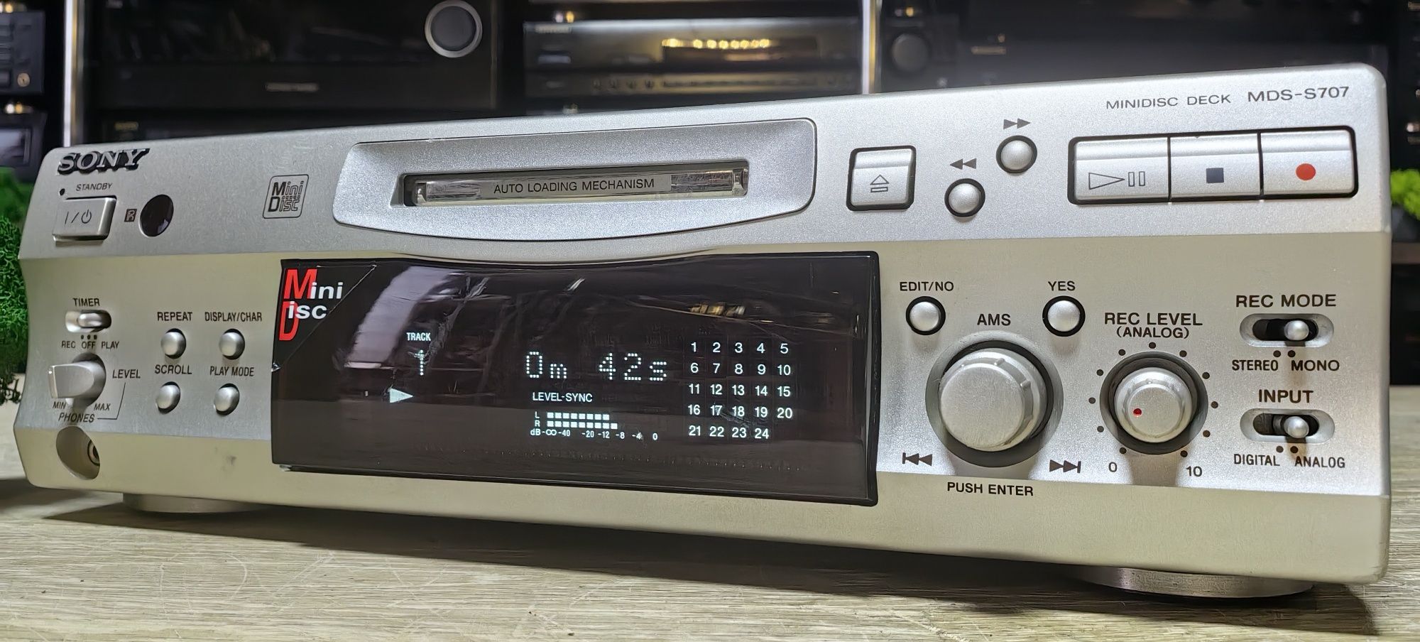 MD-програвач Sony MDS-S707