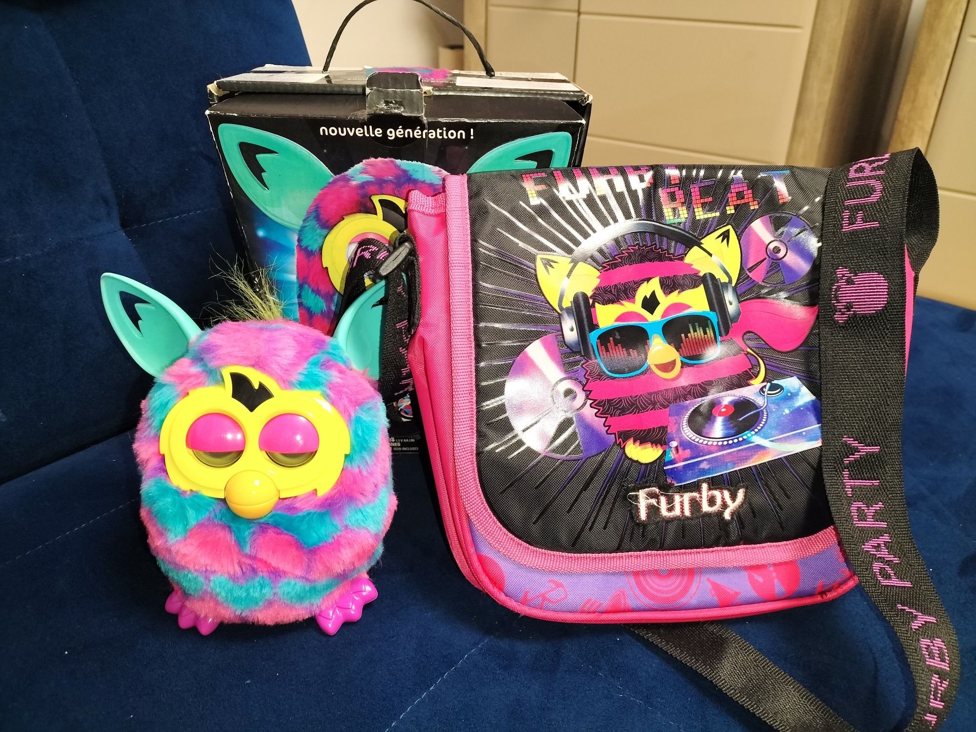 Zestaw Furby maskotka i torebka