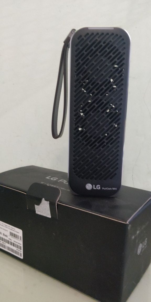 Портативный очиститель воздуха LG Puricare Mini AP151MWA1