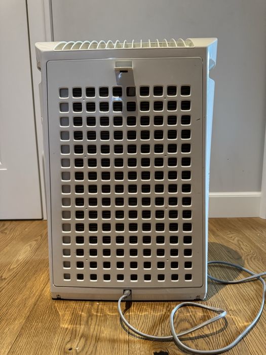 Sharp KC-930EUW - oczyszczacz powietrza z funkcją nawilżania