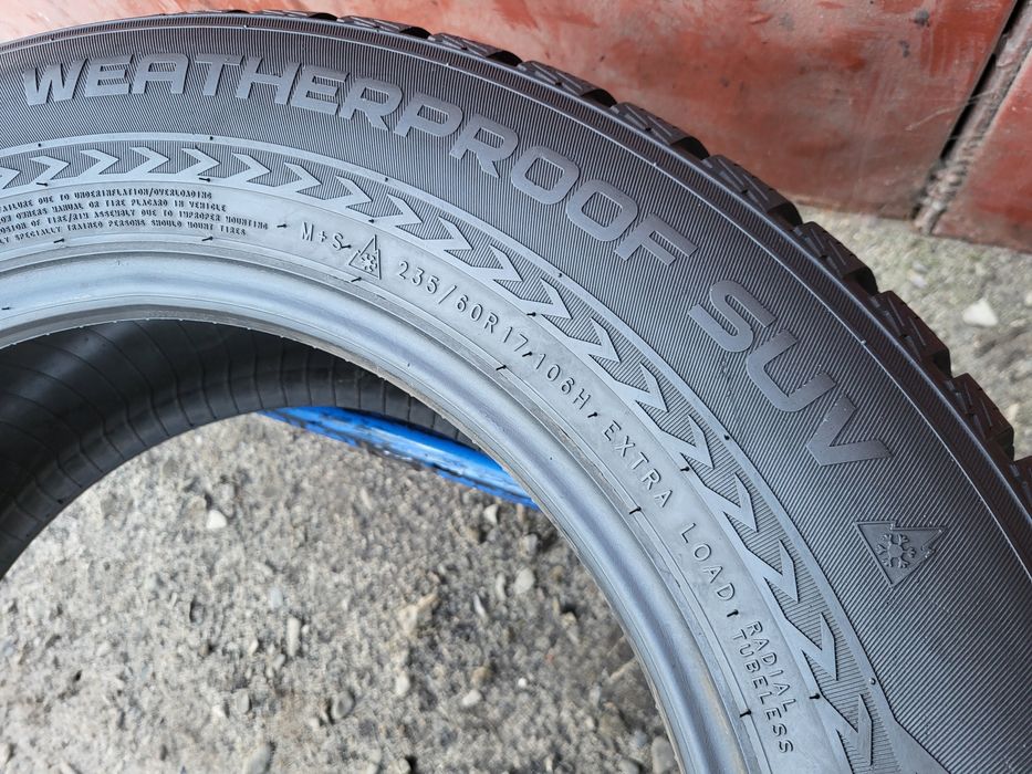 235/60/17 R17 Nokian WEATHERPROOF SUV 2шт ціна за 1шт шини
