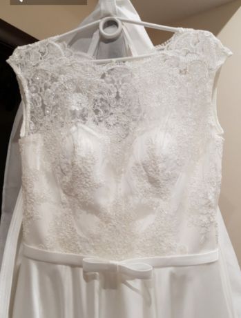 Атласное Свадебное платье из магазина "Love Story"