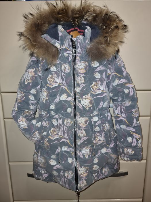 Продам зимовий пуховик на дівчинку