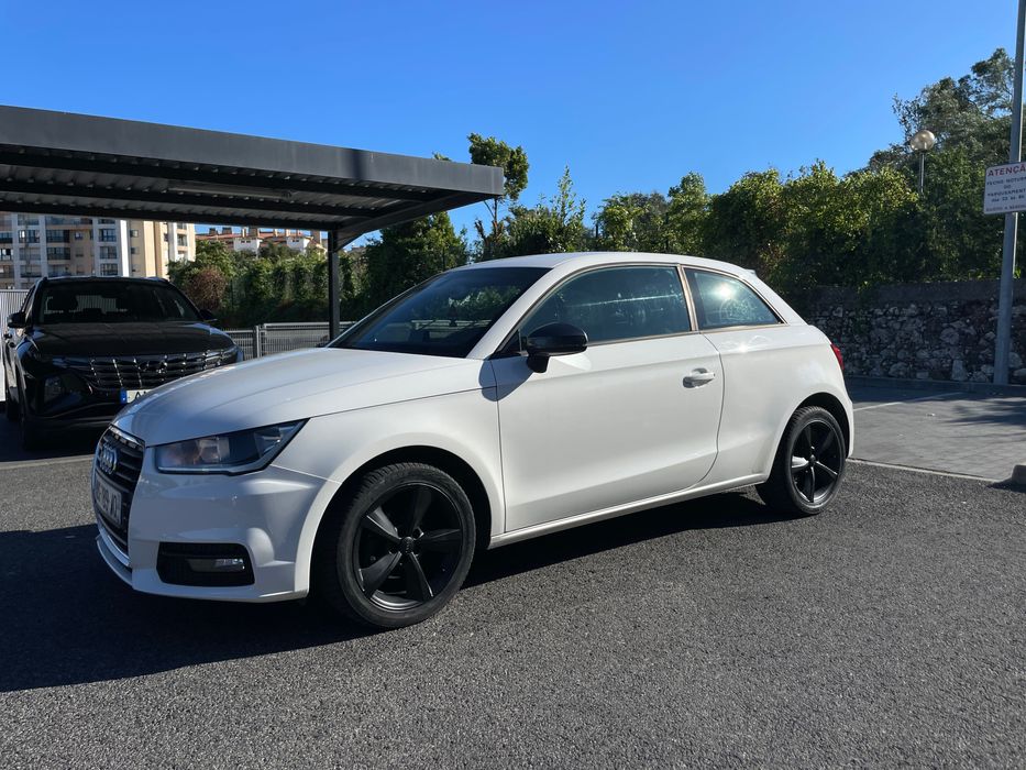 AUDI A1 SPORT  1.6TDI 105CV
2015