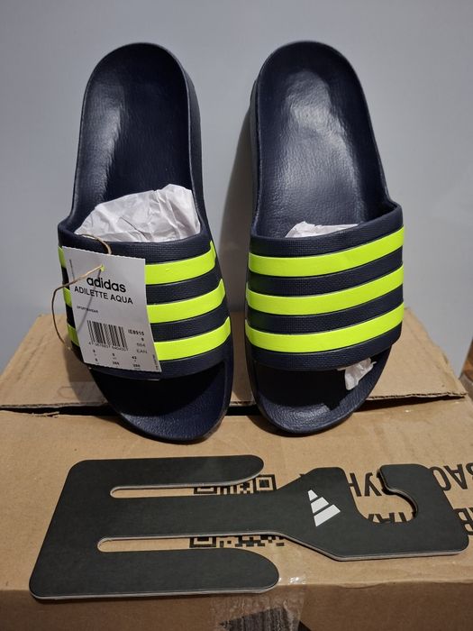 Шльопанці adidas aqva