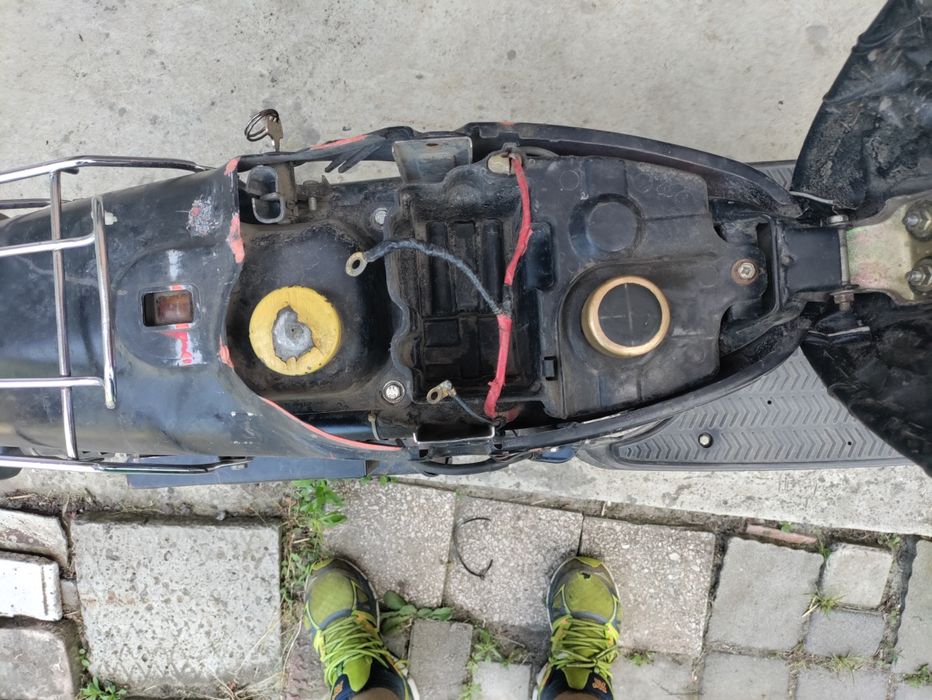 Продам мопед Сузукі с хорошим торгом