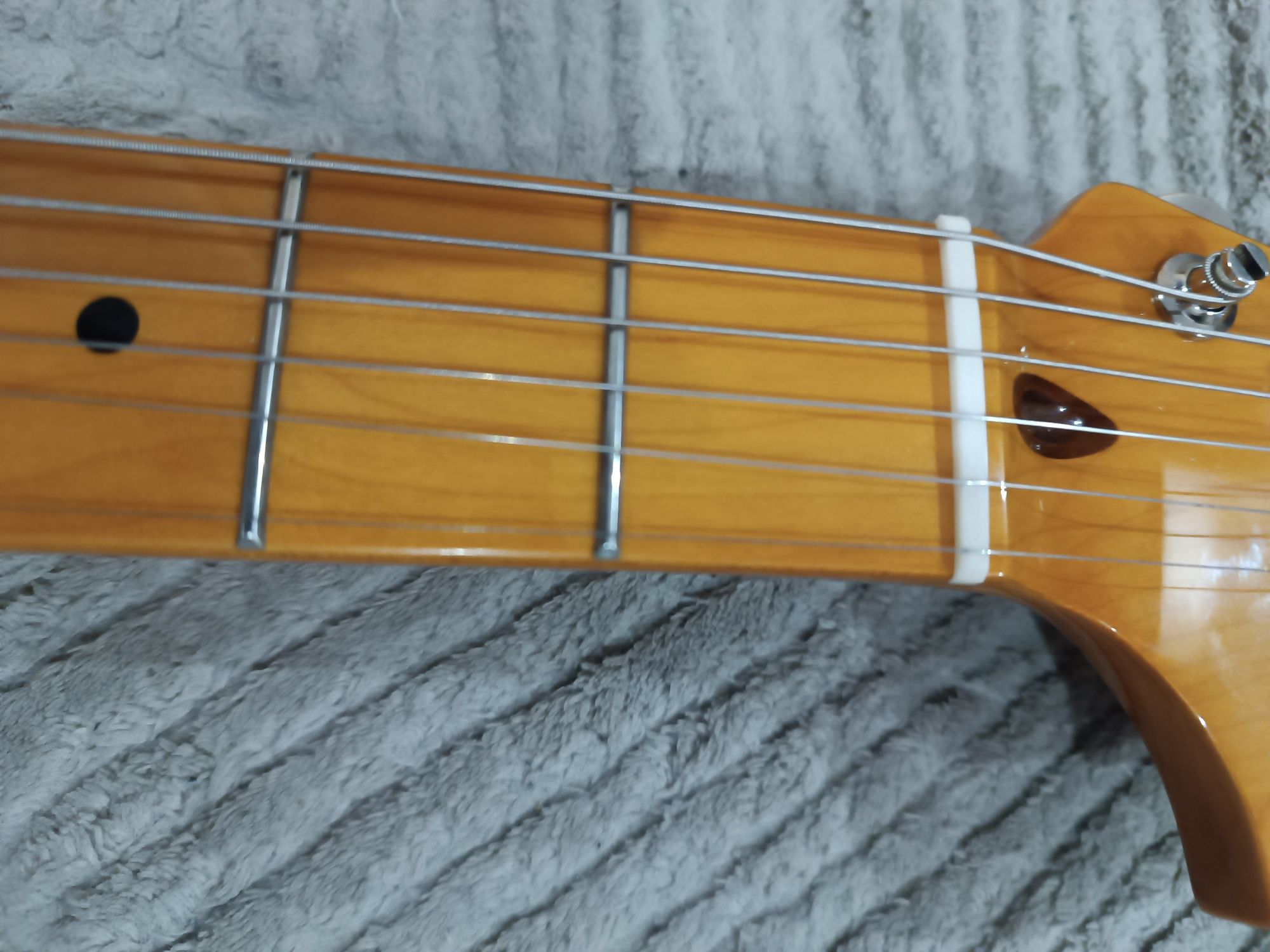 Squier Classic Vibe 70s