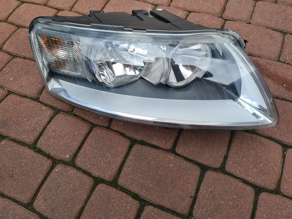 Lampa.Przednia Prawa Zwykla. AUDI a6 c6