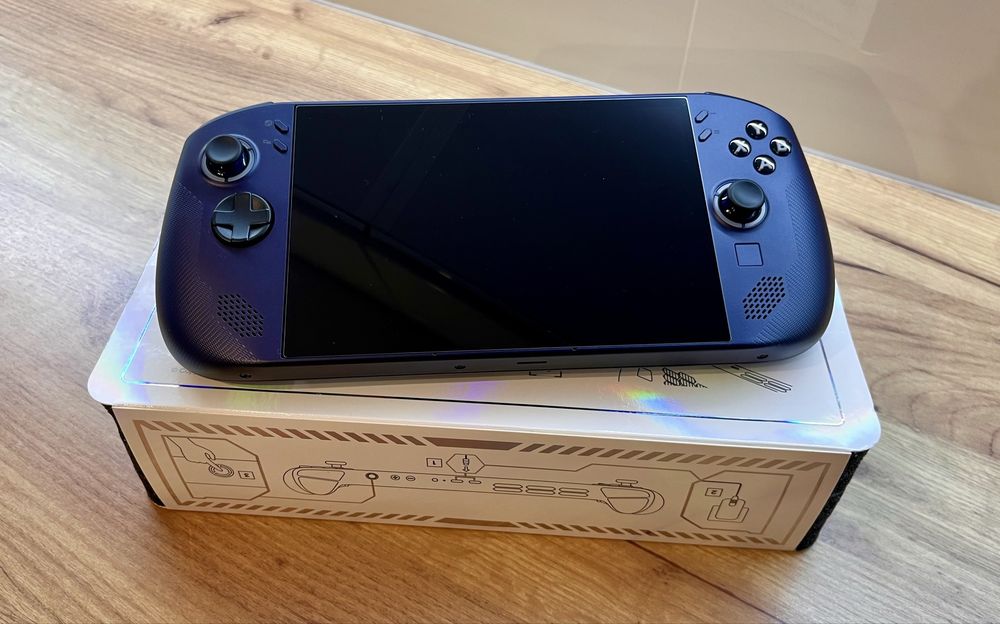 Konsola LENOVO Legion Go S Steam Os Fioletowy