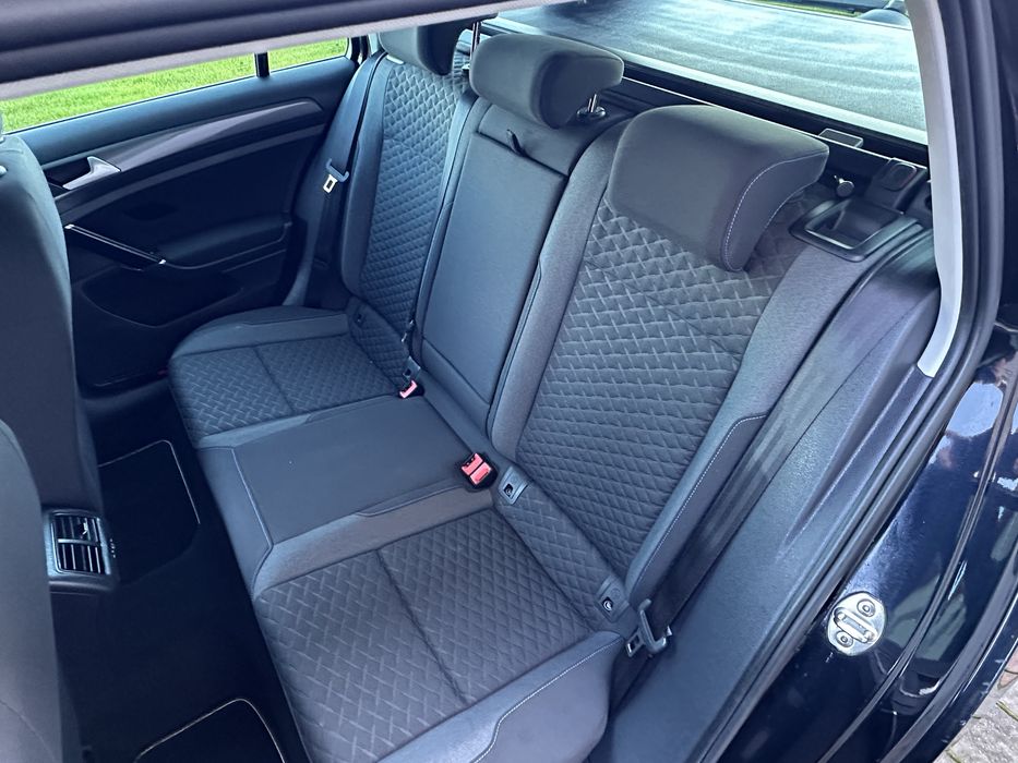Продам свіжо пригнане дуже гарному стані авто.