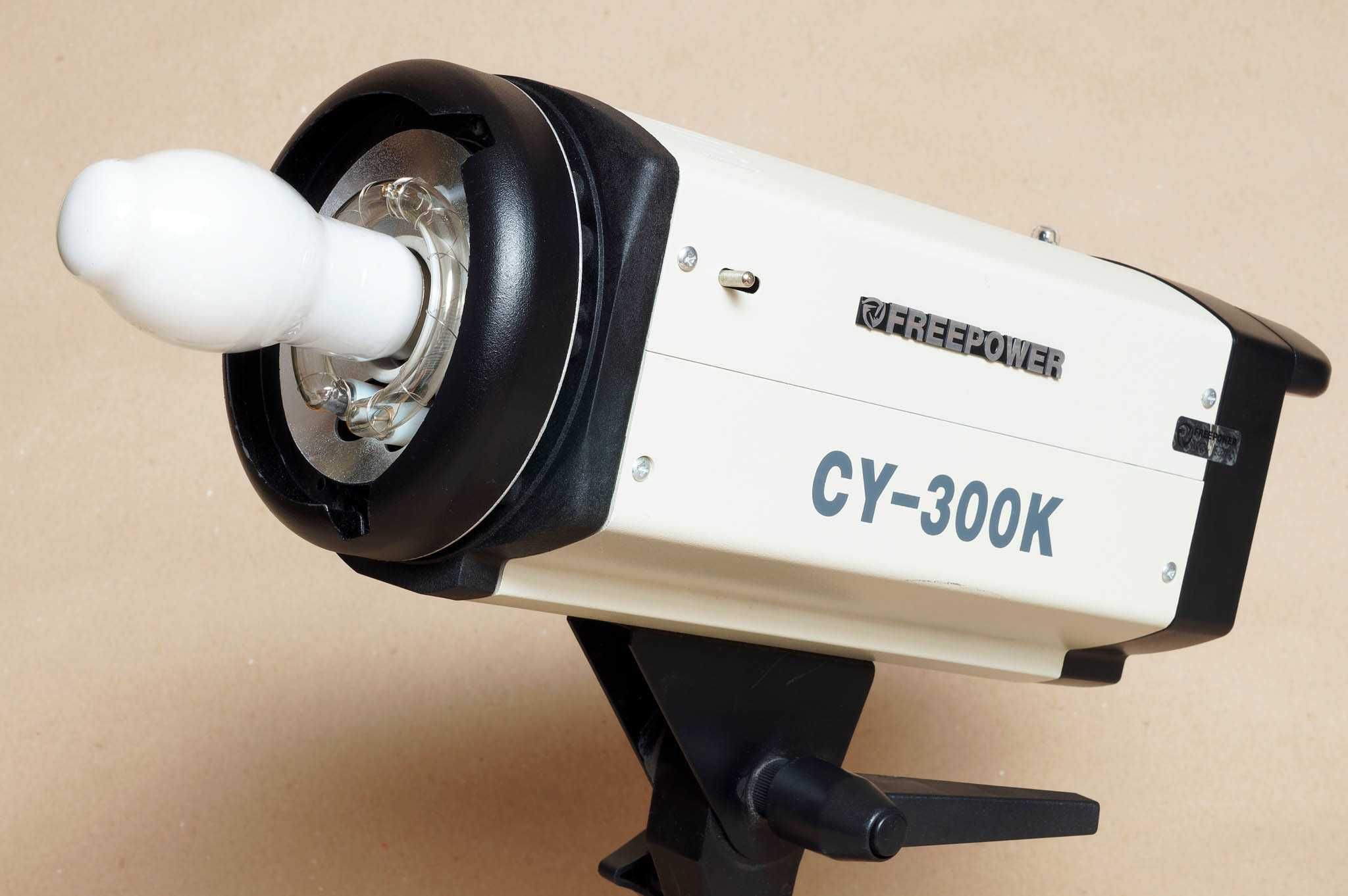 Studyjna lampa błyskowa Freepower CY-300K