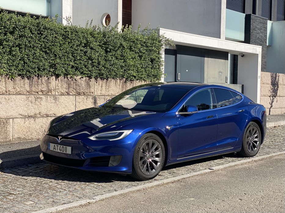 Tesla Model S 75