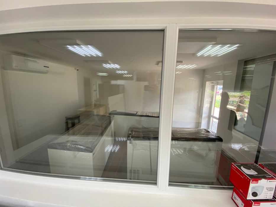 81 м² вихід з метро Героїв Праці кафе, магазин