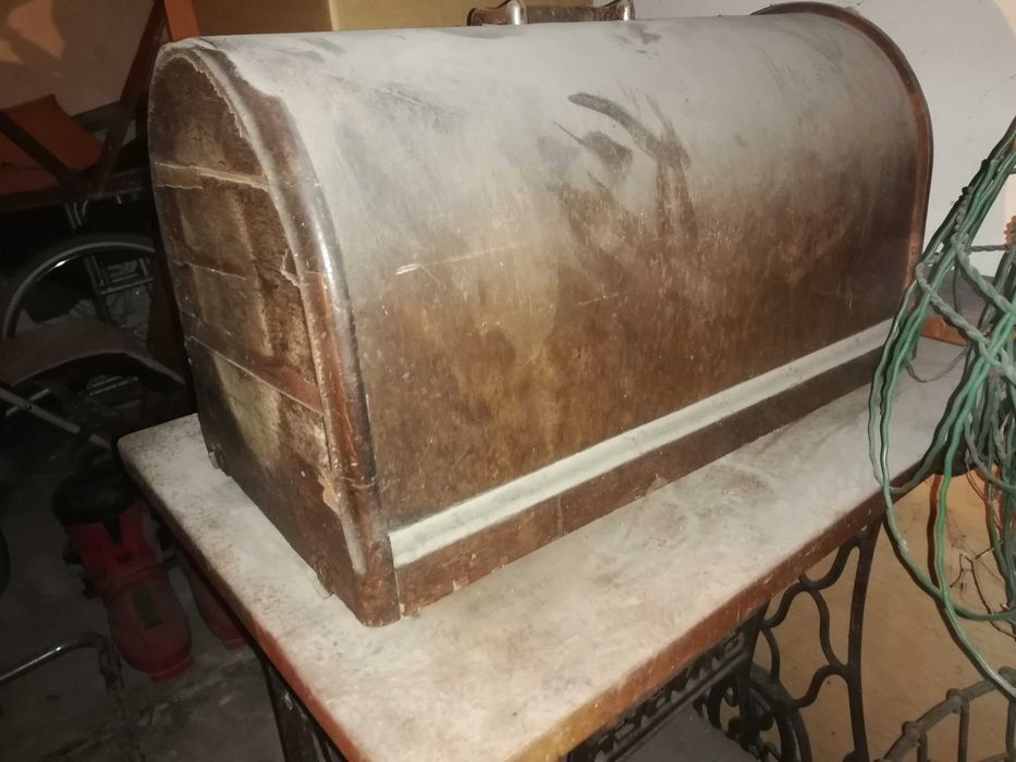 Sprzedam maszynę do szycia firmy SINGER! wiekowa!