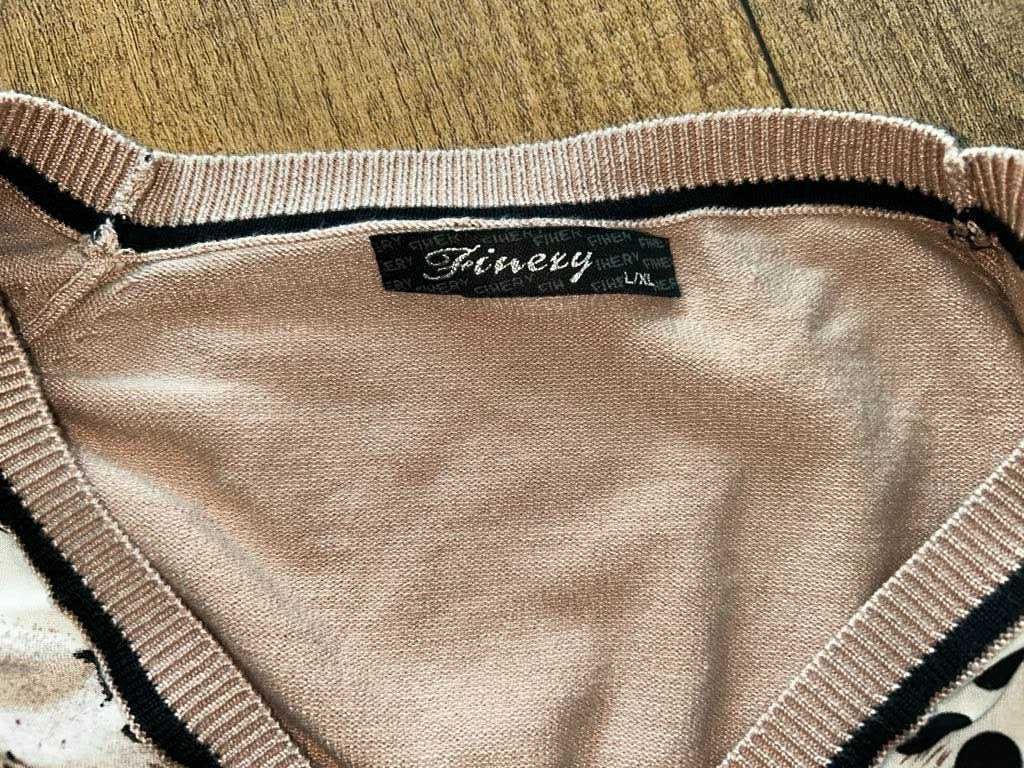 Śliczny cienki elegancki sweterek w panterkę  L/ XL