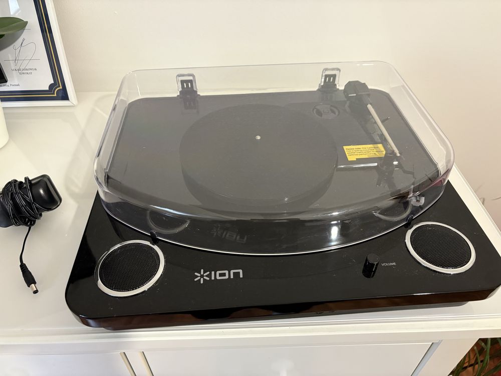Sprzedam gramofon ION MAX LP WD