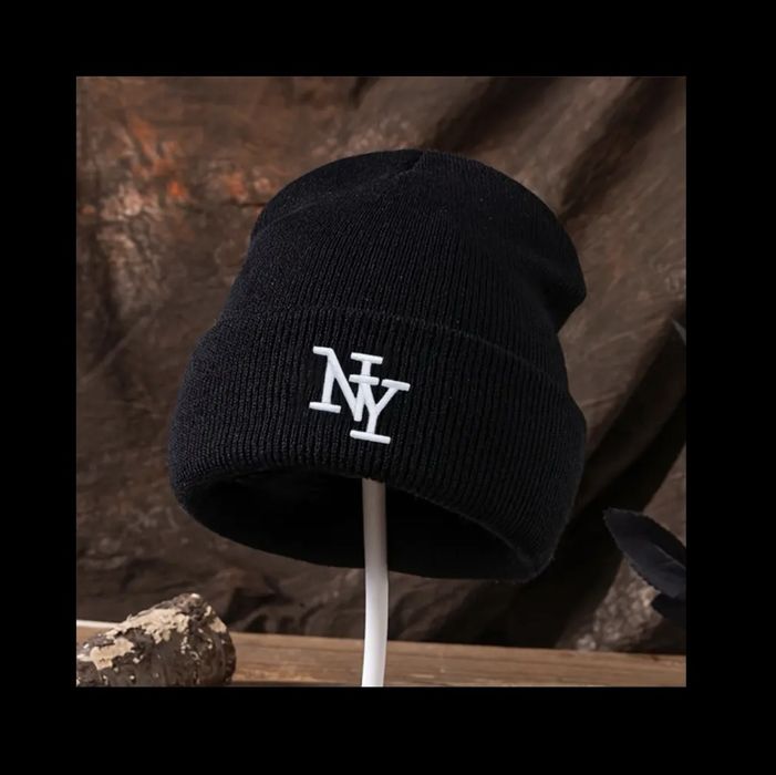 Czapka zimowa NY – modna, ciepła, unisex