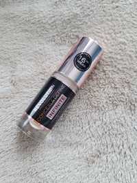 MakeUp Revolution Conceal & Define Infinite korektor kryjący C0.1 5 ml