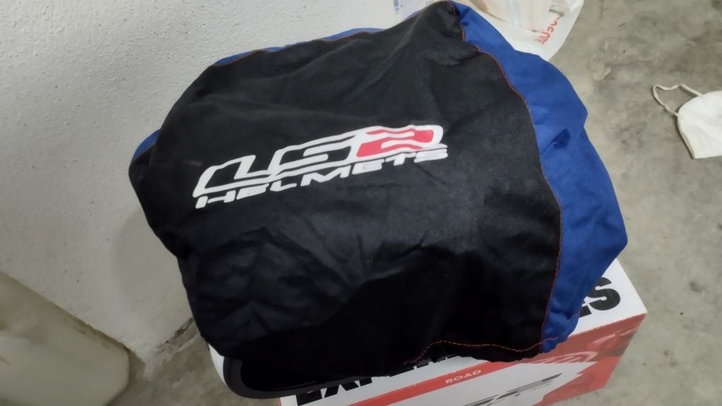 Capacete marca LS2