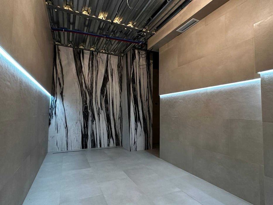 Продаж комерційного приміщення з дизайнерським ремонтом ЖК “Зарічний”!