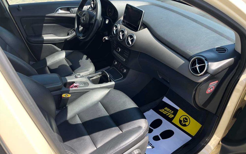 Mercedes-Benz B 180 2015