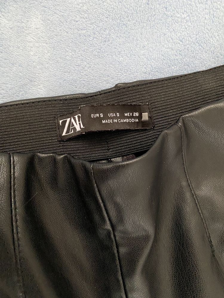 Spodnie skórzane Zara XS S stan super