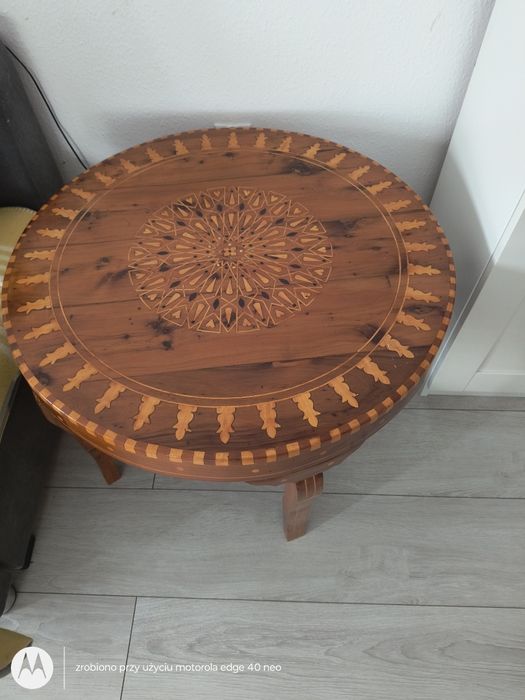 stary stolik intarsjowany art deco
