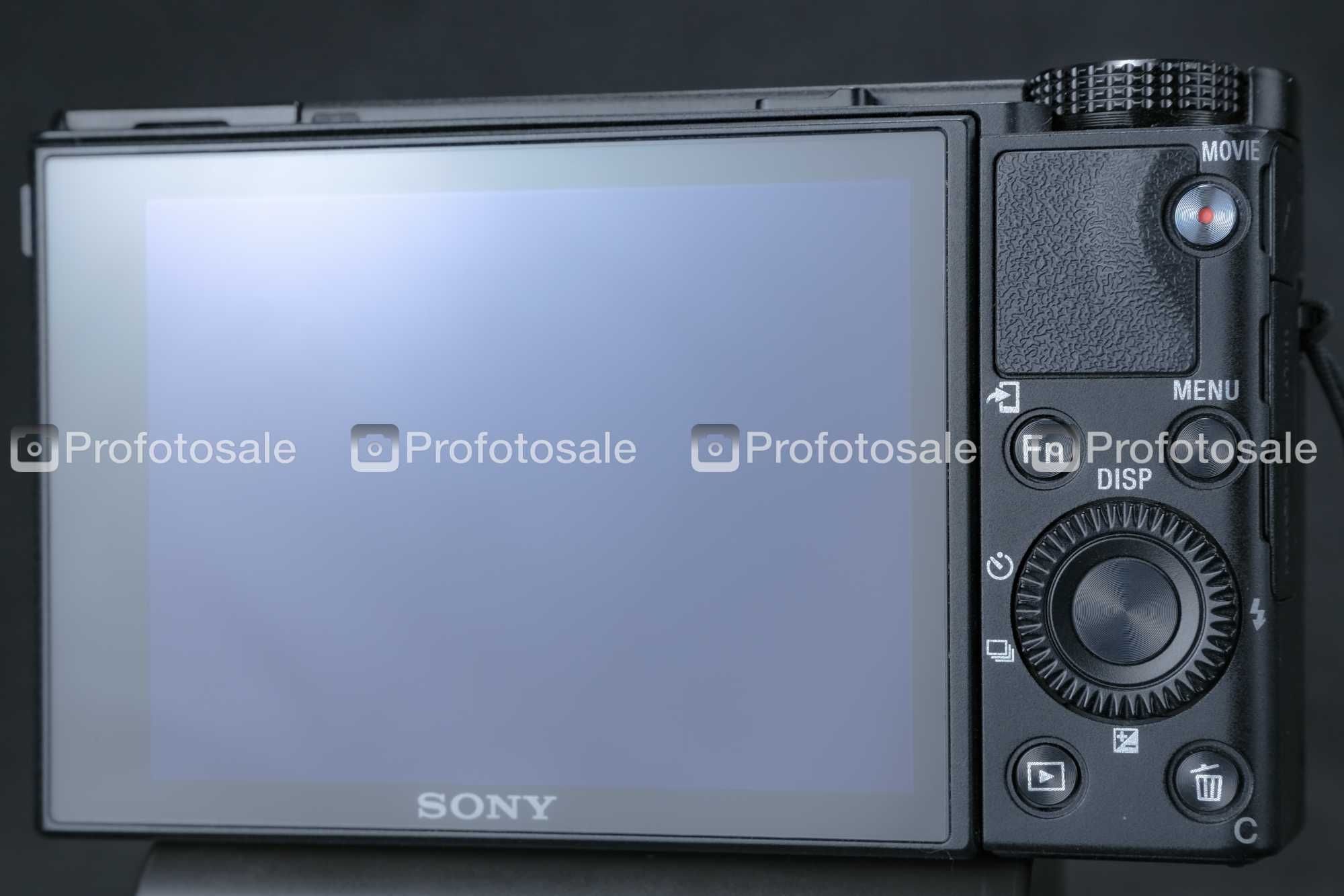Фотоапарат Sony DSC-RX100 VII
