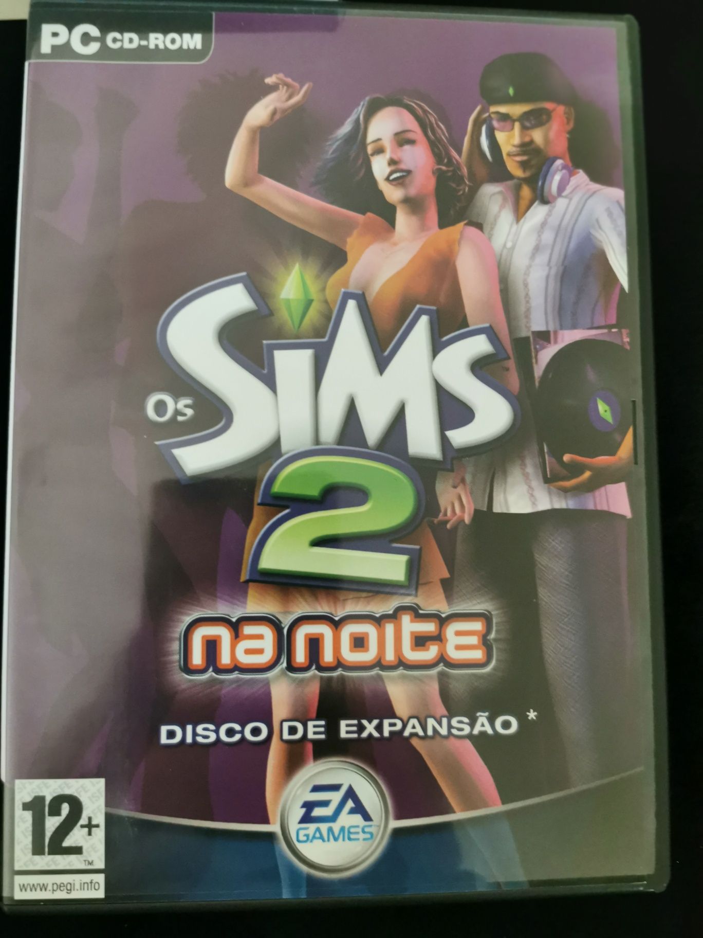 Vende-se pack especial Sims 2,jogo original e expansão Sims na noite