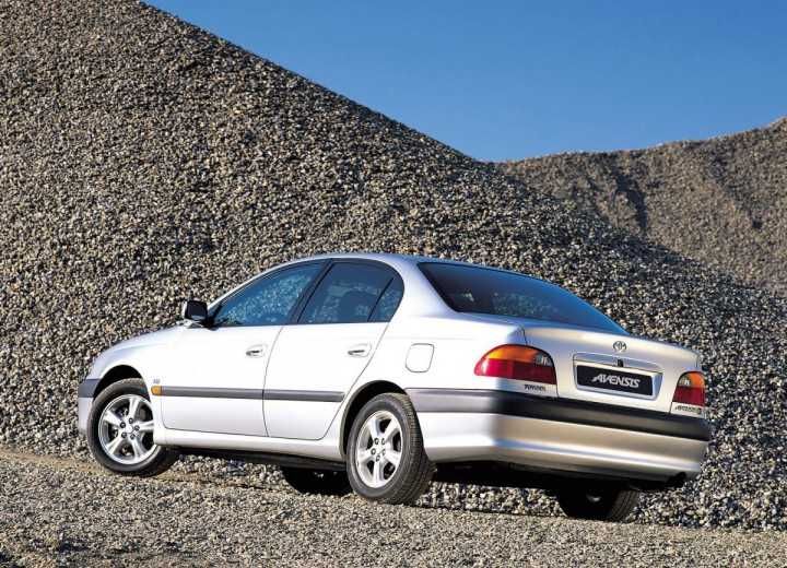 Разборка Toyota Avensis T22 детали 1997-2002 запчасти шрот