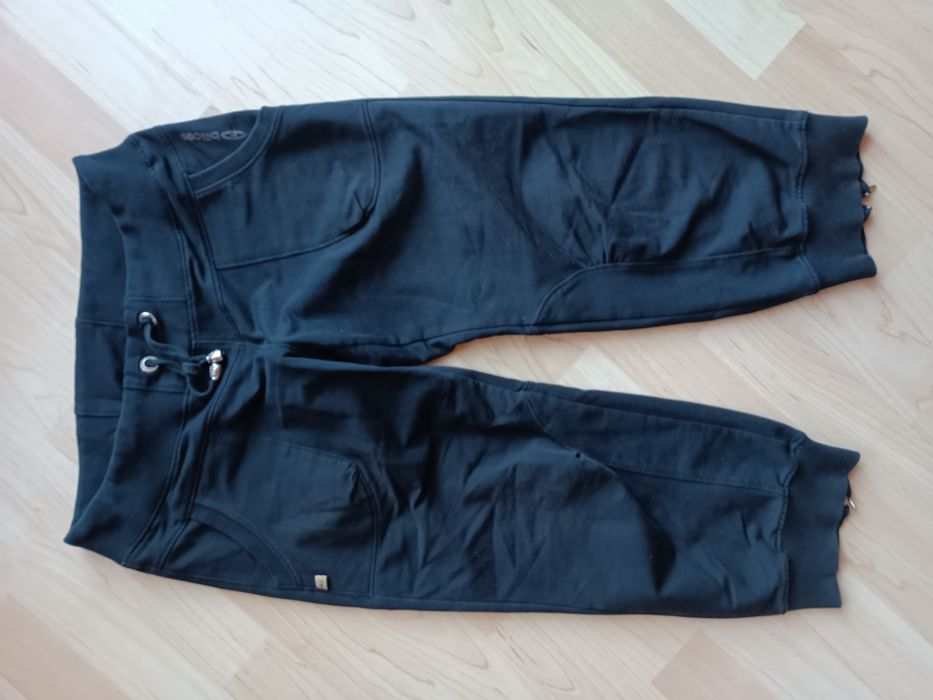 Spodnie dresowe rybaczki rozm.S