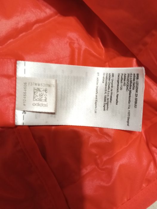 Продам пуховик Адідас