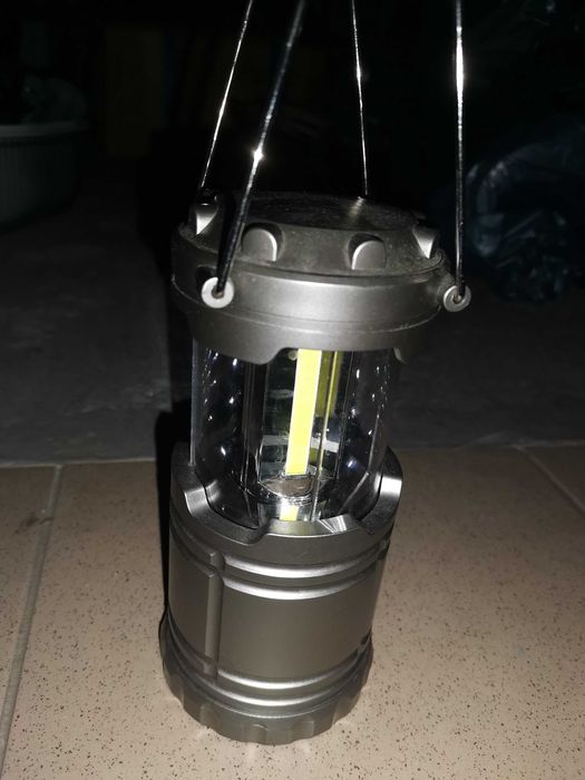 Lampka turystyczna na baterie