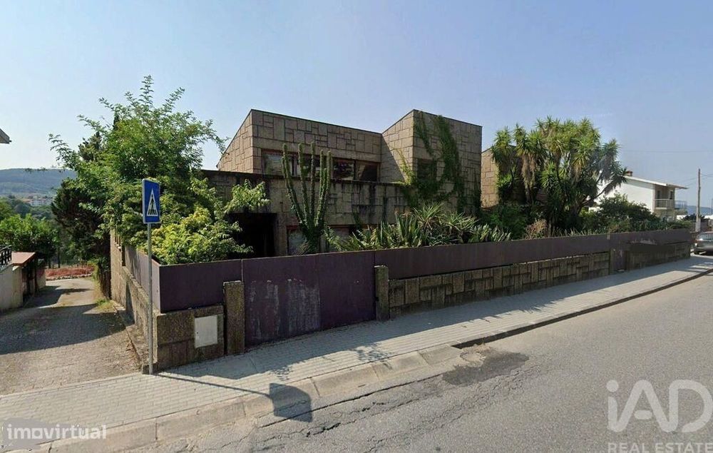 Casa / Villa T4 em Azurém de 759,00 m2