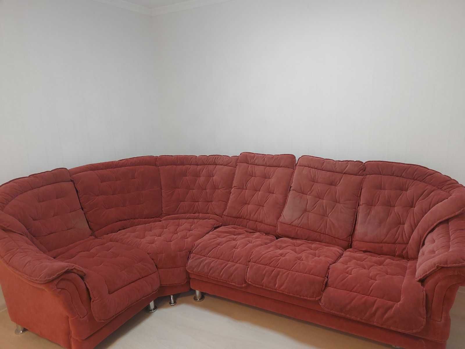 продажа б/у дивана кутового 1,7м*2,7м