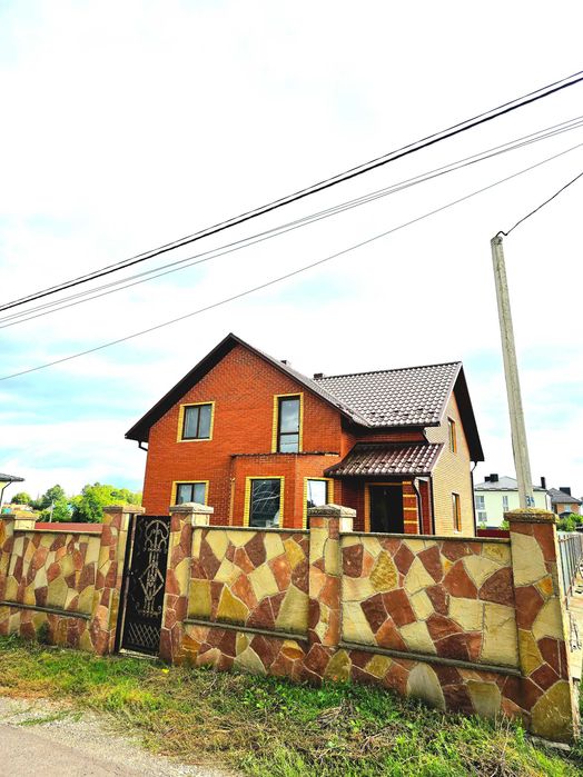 Продаж окремостоячого будинку В Гаї