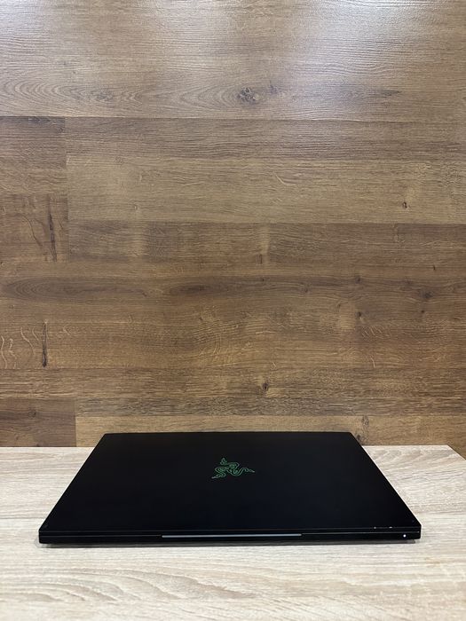 Ігровий Razer Blade RZ09-0409 15.6" i7-11800H\32 \1 Tb\RTX 3080-8 Gb