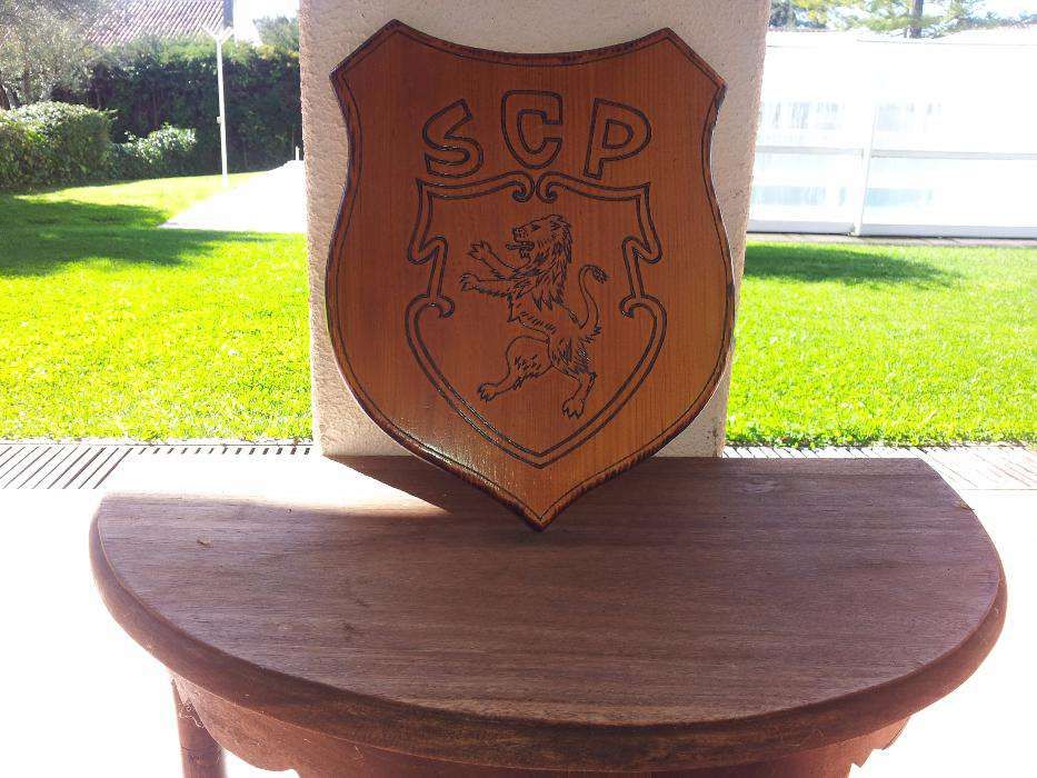 Emblema em madeira Benfica / Sporting
