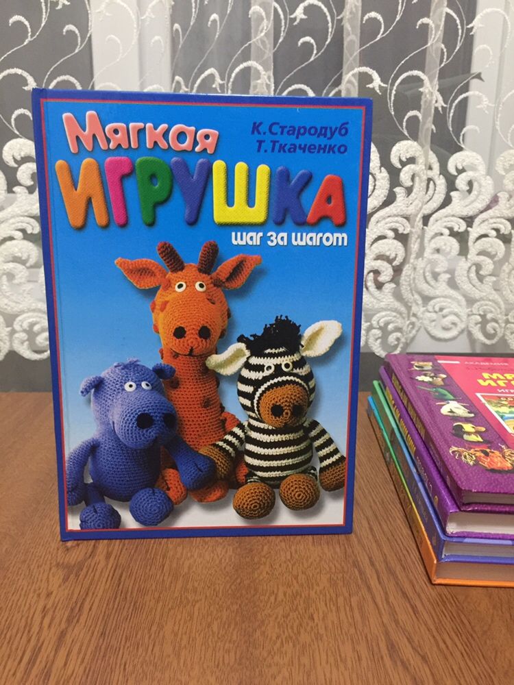 Книги, опт або по штучно