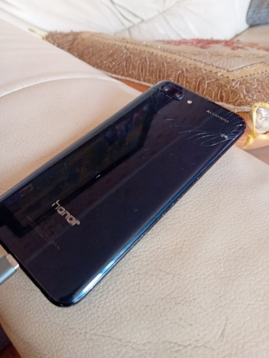 Telefon Honor 10 COL-L29 4GB RAM 64GB Pamięci