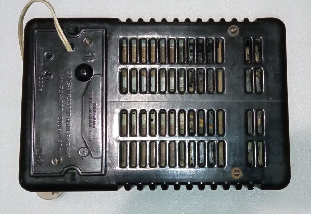 Стабилизатор напряжения, 220 Вт, 50 гц