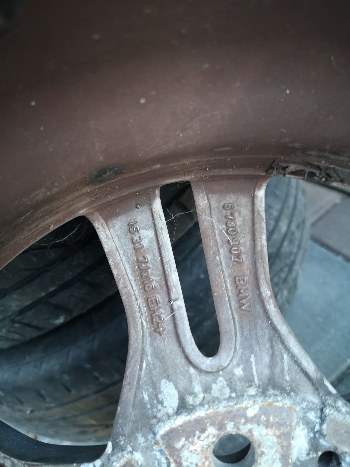 Felgi 16" ET31 7J BMW 5x120 E90 E91 E92 F30 F32 F36