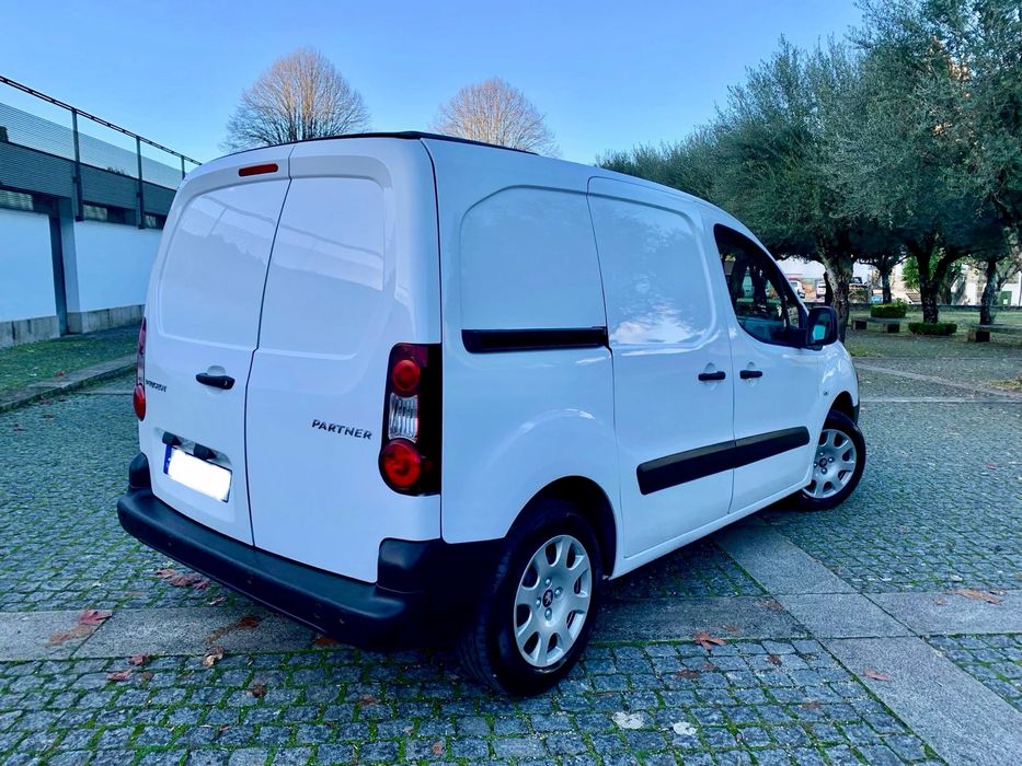 Peugeot Partner 1.6 Hdi 100cv GPS/3Lug./AC