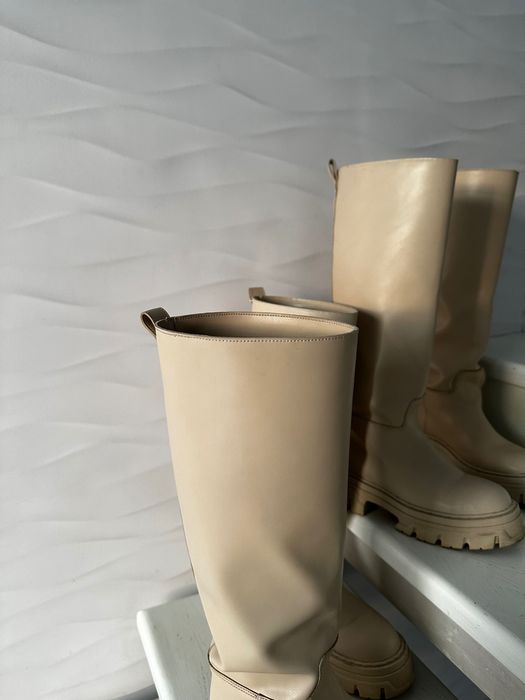 Чоботи , Весняні , Світлі ,Жіночі