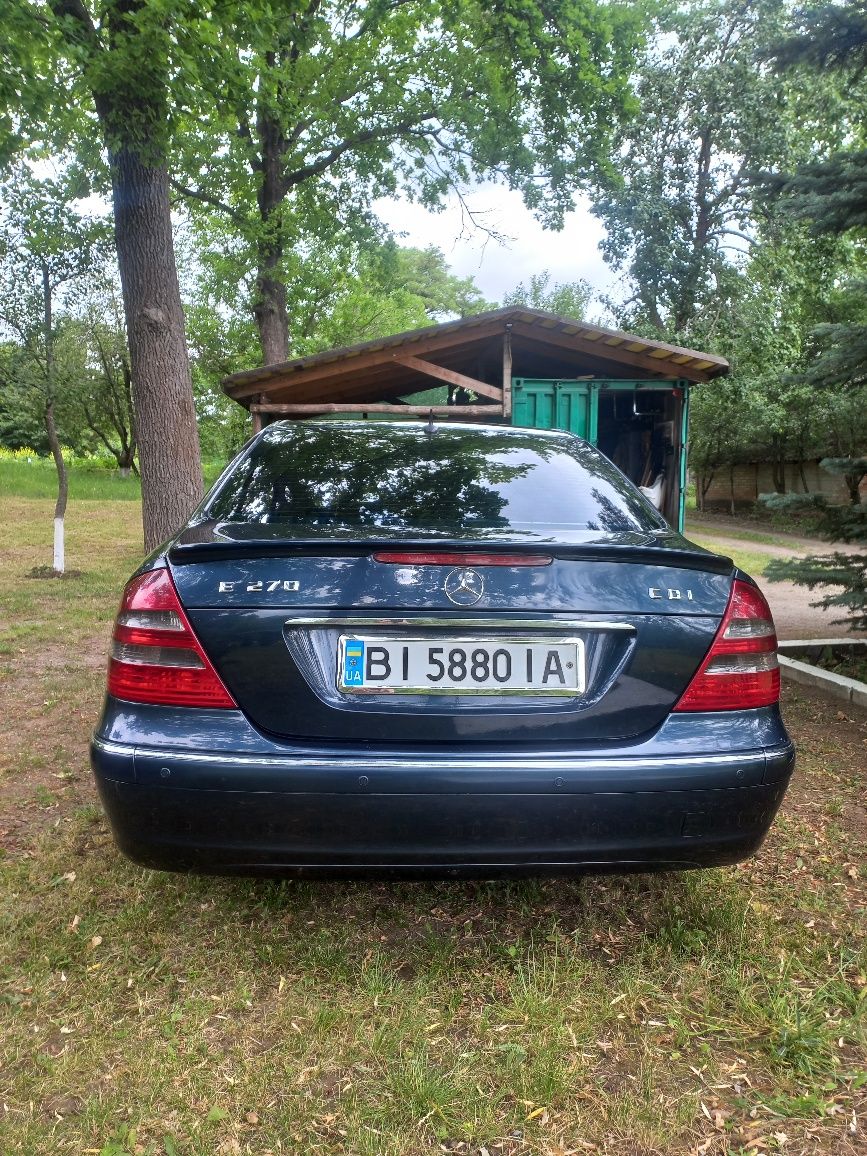 Mercedes-Benz E-Class W211