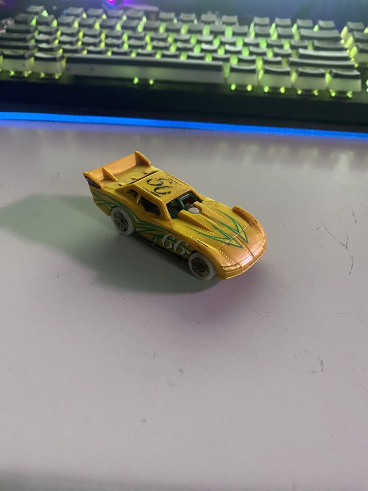 Resorak Hot Wheels Maxium Leeway złoty