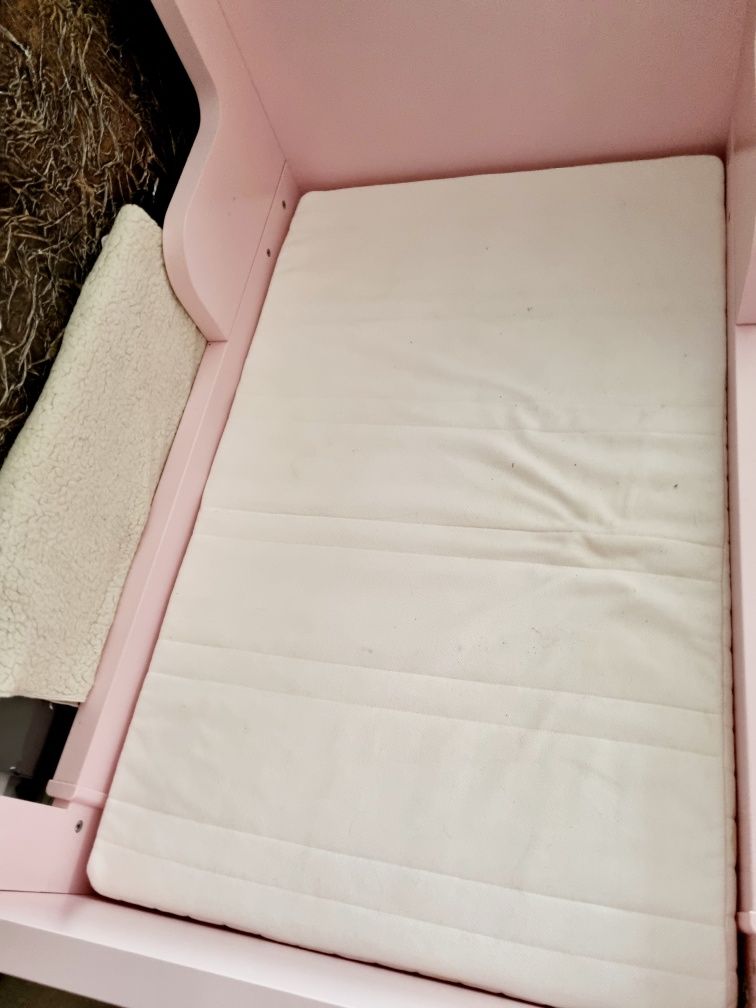 Łóżeczko Ikea Busunge rozowe rozsuwana rama + materac