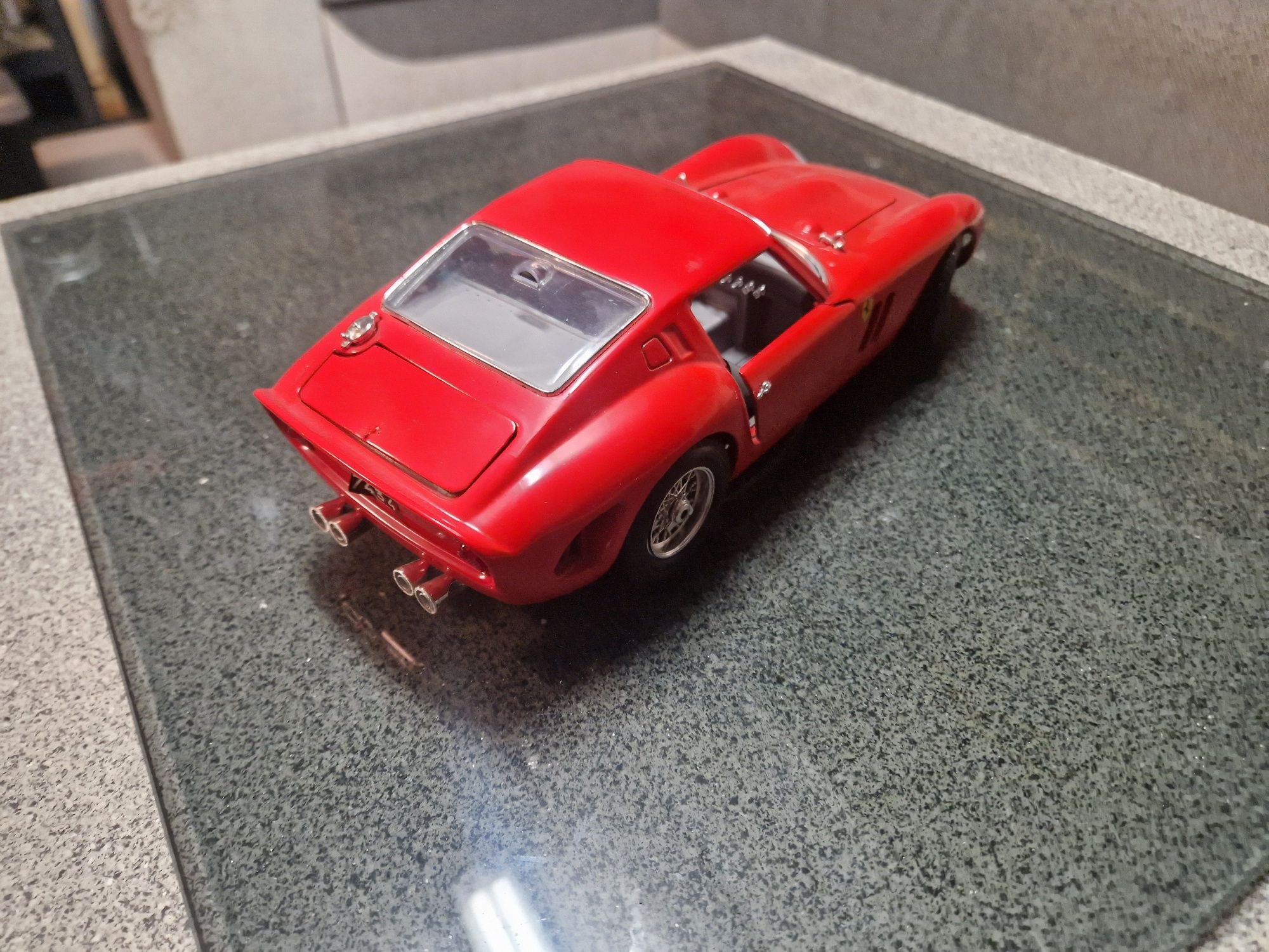 Ferrari 250 GTO Bburago 1:18