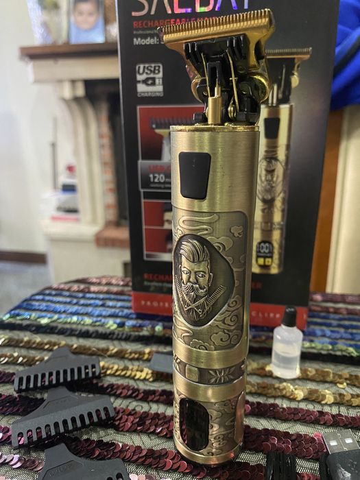 Máquina de cortar cabelo e barbear profissional